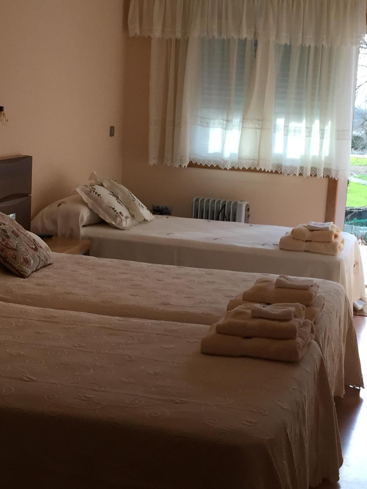 Hotel Santa Cruz Montaos Стая снимка