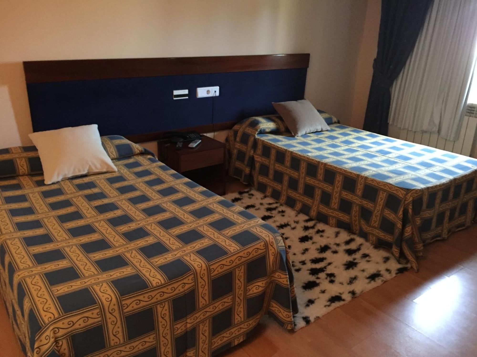 Hotel Santa Cruz Montaos Стая снимка