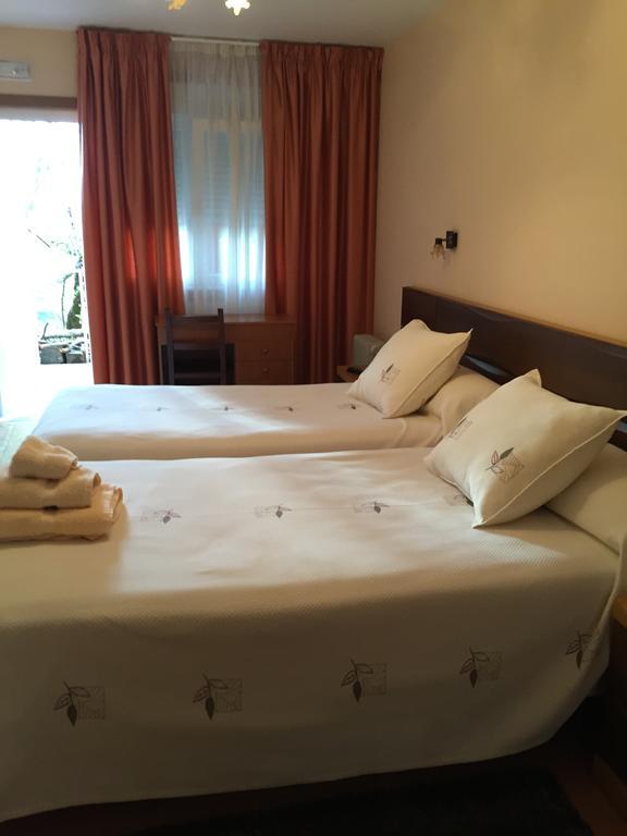 Hotel Santa Cruz Montaos Стая снимка